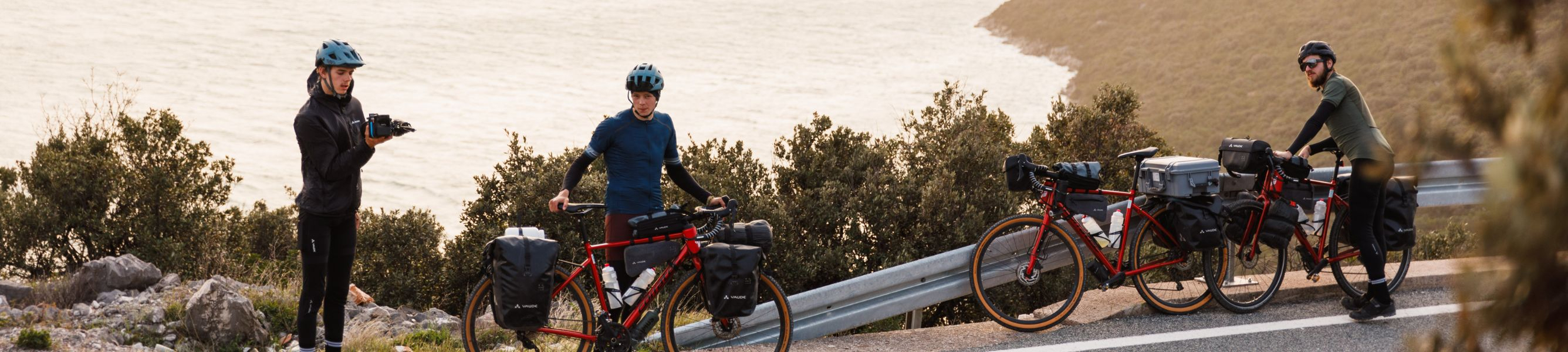 groep fietsers in vaude fietskleding